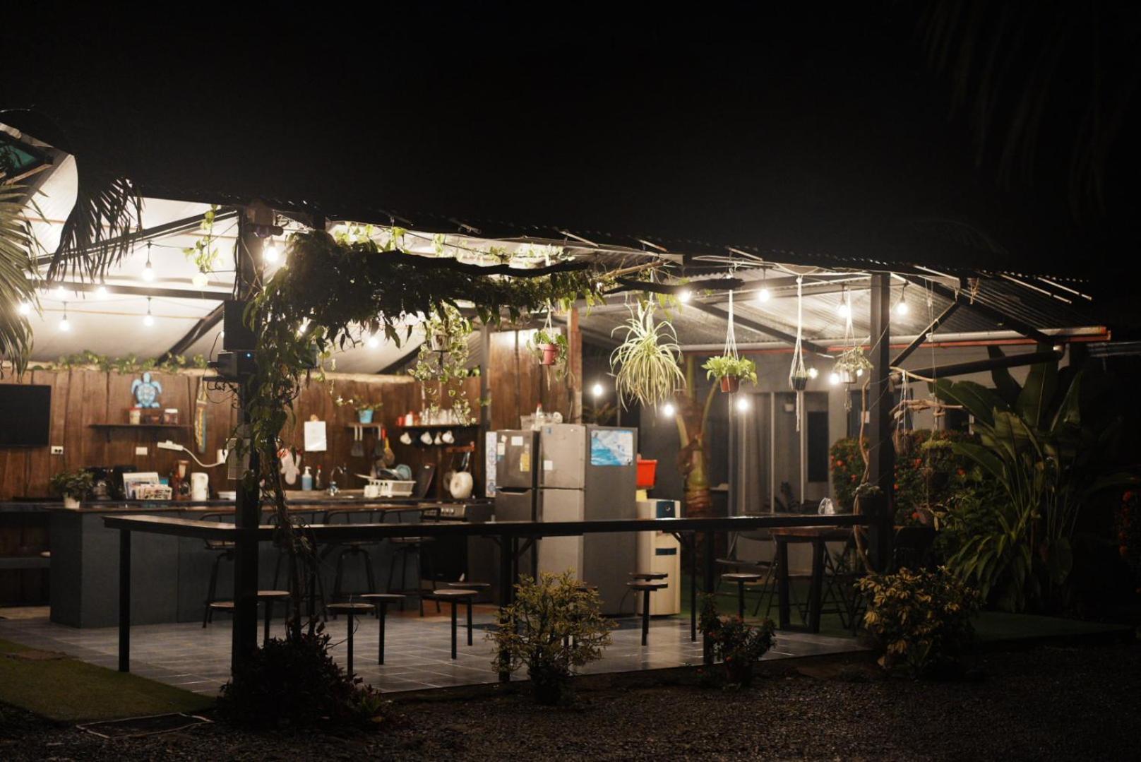 Rooms & Pool Macaws Uvita Εξωτερικό φωτογραφία