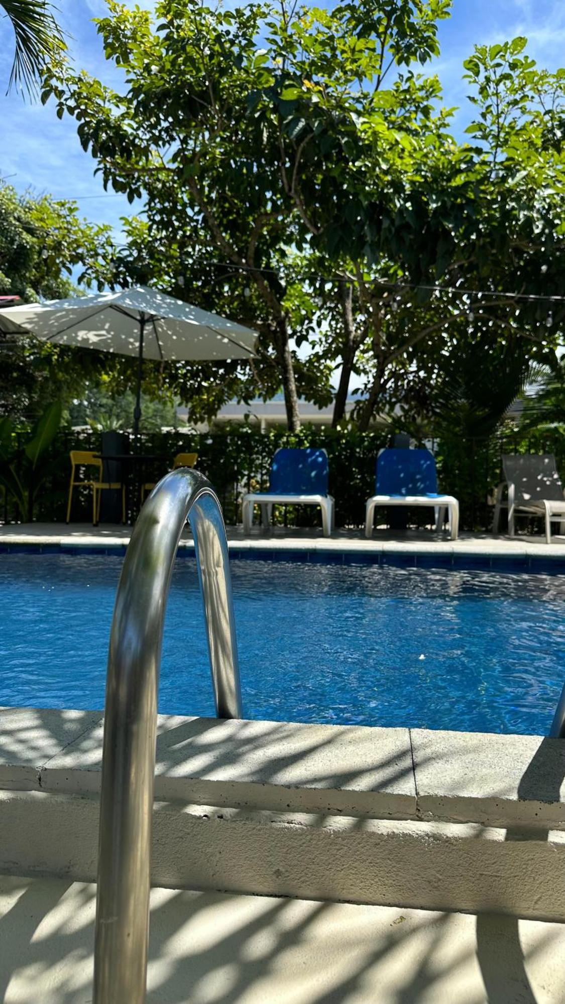 Rooms & Pool Macaws Uvita Εξωτερικό φωτογραφία